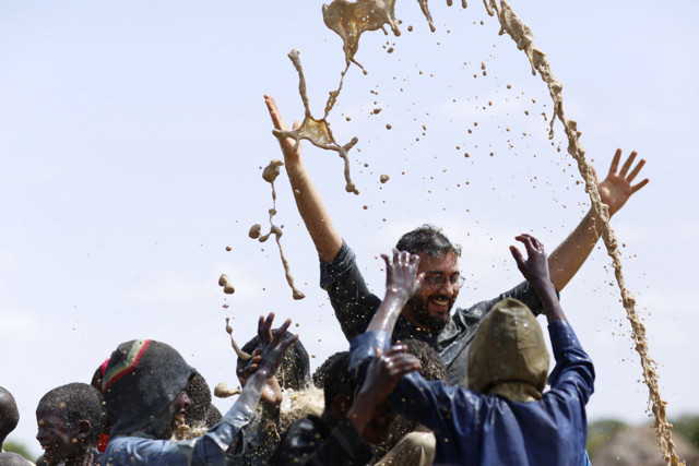 Afrika’nın 15 köyüne 15 su kuyusu inşa edildi - Resim: 2