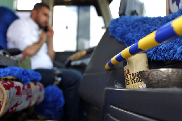 Otobüs şoförlerinden örnek davranış 3 yetim çocuğun yüzleri güldü - Resim: 0