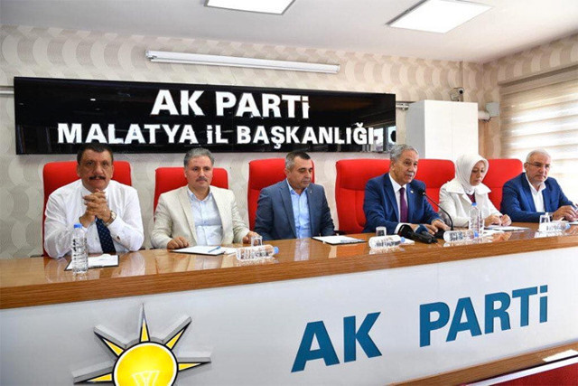 Bülent Arınç uyardı karşımıza çıkıp parti kurarlarsa... - Resim: 0