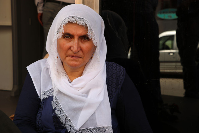 PKK'nın yaptığı alçaklığa bakın! Hacire Akar'ın diğer oğlunu öldürüp askerin üzerine attılar - Resim: 2