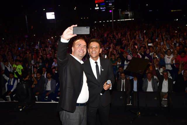 Biga'da Sinan Akçıl ve Mustafa Yıldızdoğan’la 'kurtuluş günü'' coşkusu - Resim: 3