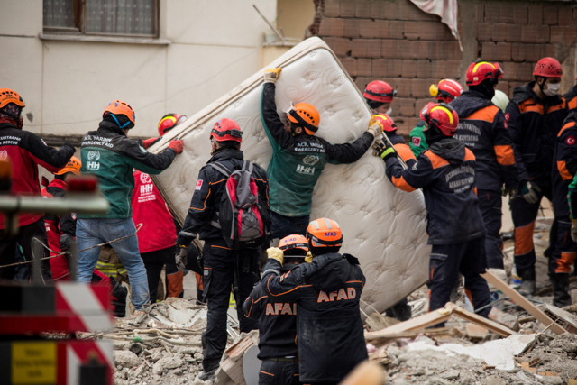 Kartal’daki çöken bina davasında Uğur Mısırlıoğlu tahliye edildi - Resim: 3