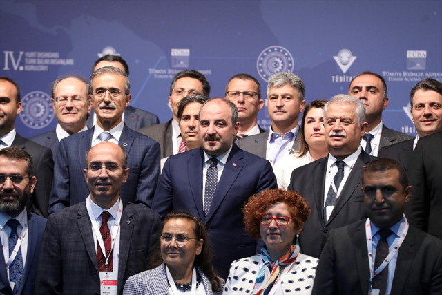 Bakan Mustafa Varank önemli toplantıda duyurdu! 50 bin özel öğrenciye eğitim verilecek - Resim: 1