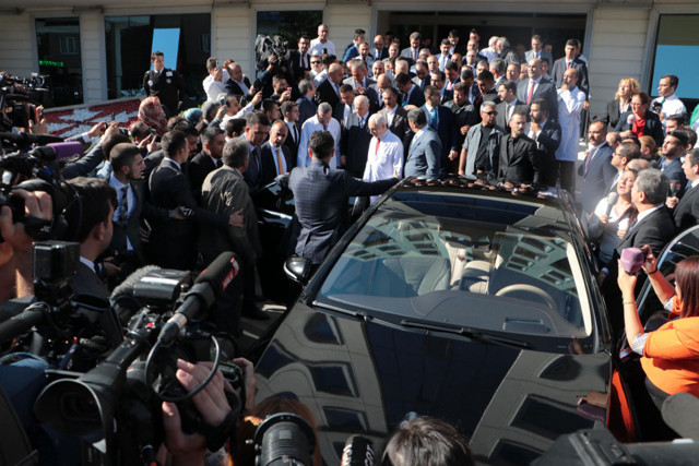 Mehmet Haberal'dan Yiğit Bulut'a cevap Bahçeli twitleri olay olmuştu - Resim: 0