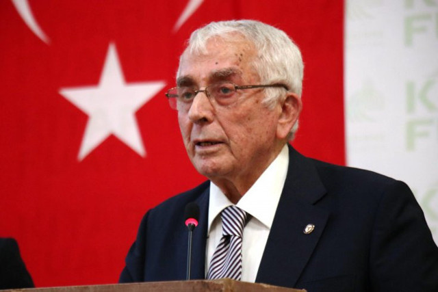 Eski İmar ve İskân Bakanı Ali Topuz hayatını kaybetti! - Resim: 0