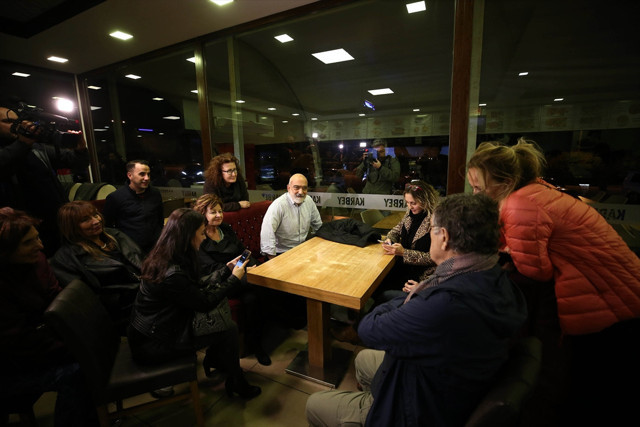 Ahmet Altan tahliyesine üzülmüş! Nazlı Ilıcak sevinçle çıktı - Resim: 4