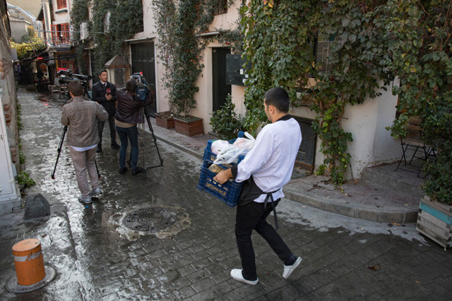 Beyoğlu'nda ölen eski İngiliz İstihbarat subayına gelen kargoda dikkat çekici detay - Resim: 0