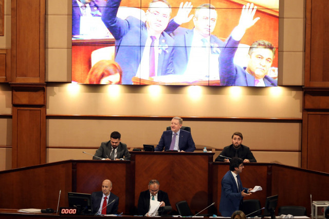 İBB Meclisinde 39 ilçenin belediye bütçeleri onaylandı - Resim: 0