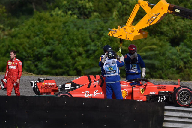 Formula 1'de Ferrari'nin iki pilotu birbirine girdi - Resim: 1