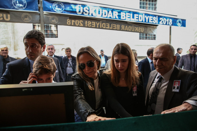 Yaşar Büyükanıt'ın kızı Bengü Büyükanıt kimdir eşi Ercan Caymaz ne iş yapıyor - Resim: 3