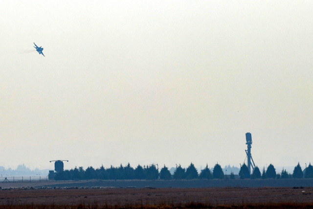 İlk görüntüler geldi! Ankara'da F-16'lar S-400 testi için havalandı - Resim: 1