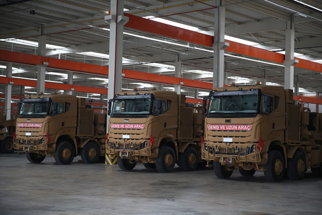 BMC ve Öztreyler 72 tank taşıyıcıyı MSB'ye teslim etti - Resim: 1