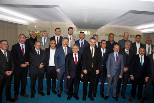 İYİ Partili Belediye Başkanı Mustafa İlmek AK Parti'ye geçti - Resim: 1