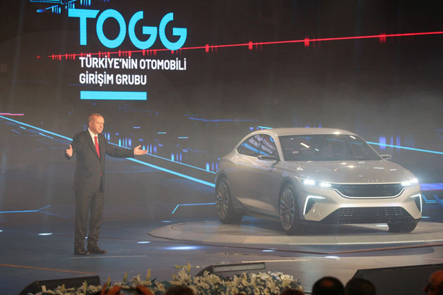 Yerli otomobilin örtüsü açıldı ilk siparişi Cumhurbaşkanı Erdoğan verdi - Resim: 3