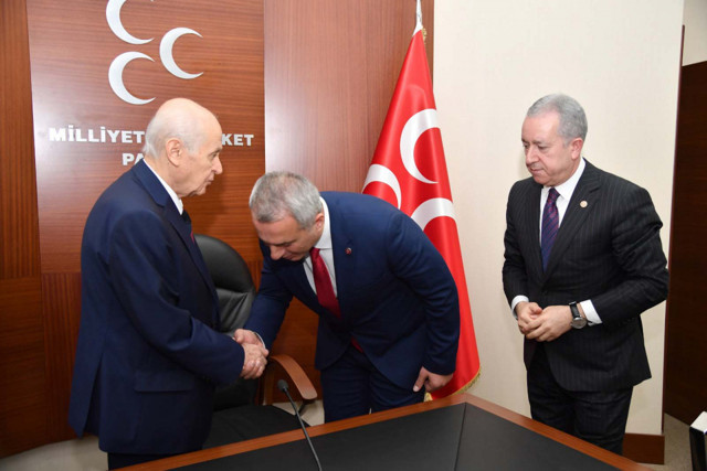 BBP’li Hendek Belediyesi Başkanı Turgut Babaoğlu MHP'ye geçti! - Resim: 2