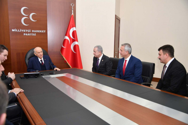 BBP’li Hendek Belediyesi Başkanı Turgut Babaoğlu MHP'ye geçti! - Resim: 0