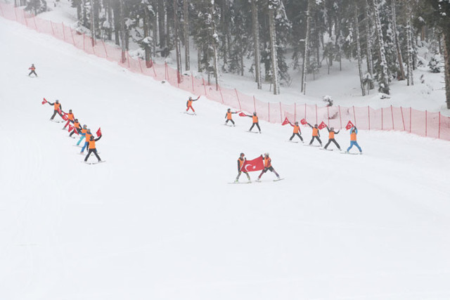 Süleyman Soylu'dan Demirtaş'ın tiyatro oyununa giden Dilek İmamoğlu'na tepki - Resim: 1