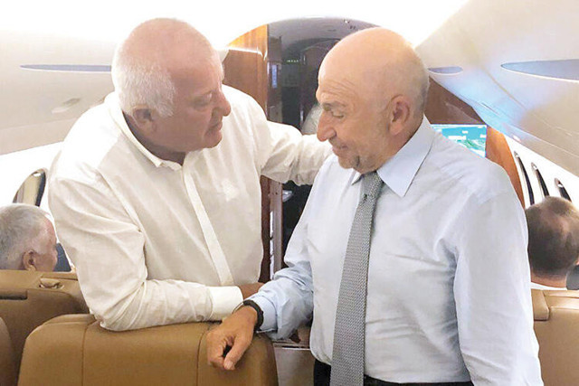 Nihat Özdemir'den olay sözler! Birbirlerinin cesedi üzerine basarak yükselmek istiyorlar - Resim: 0