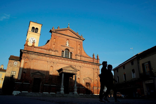 İtalya'da Korona virüs nedeniyle son 24 saate 17 vaka ve ilk ölüm - Resim: 1