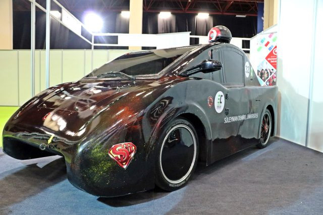 Öğrenciler gece gündüz çalışıp yaptıkları araca 'Gece Gündüz' dedi - Resim: 0