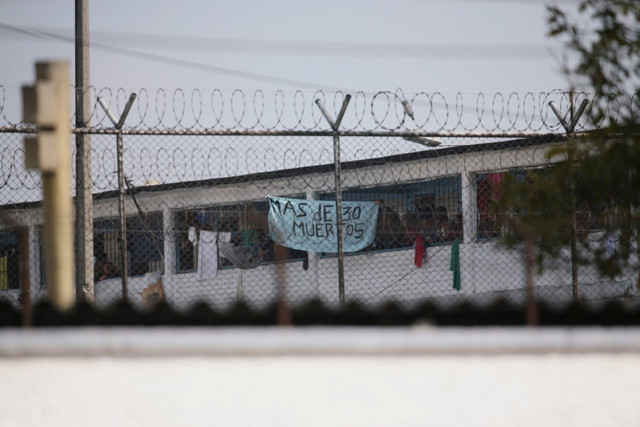 Kolombiya'da bir cezaevinde koronavirüs isyanı: 23 mahkum öldü - Resim: 0