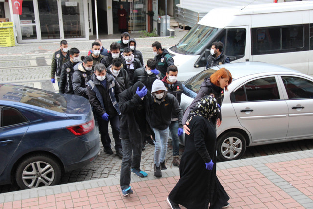 Kocaeli'de uyuşturuyucu sakladıkları yer şeytanın bile aklına gelmez dedirtti - Resim: 1