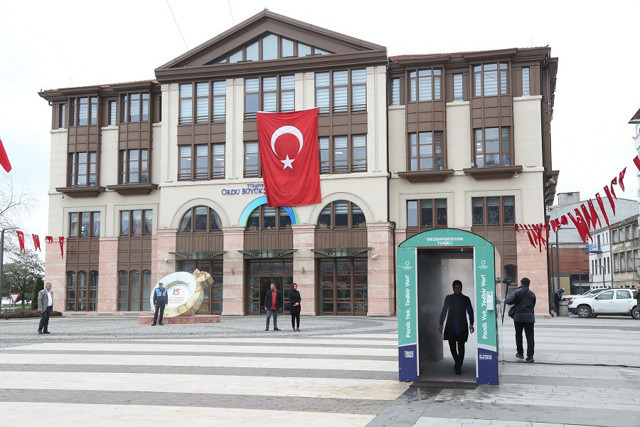 Ordu'ya dezenfeksiyon tüneli şoku! Ateş Kara çok zararlı diyor - Resim: 0