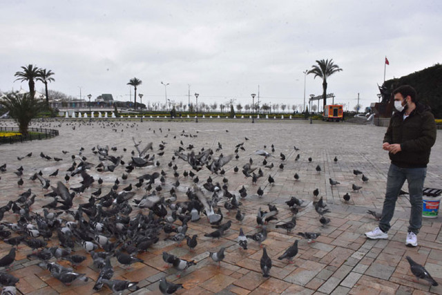 İzmir 'evde kal' çağrısına uydu mu görüntüler ajanslara düştü - Resim: 1
