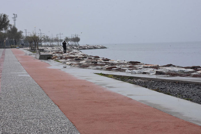İzmir 'evde kal' çağrısına uydu mu görüntüler ajanslara düştü - Resim: 2