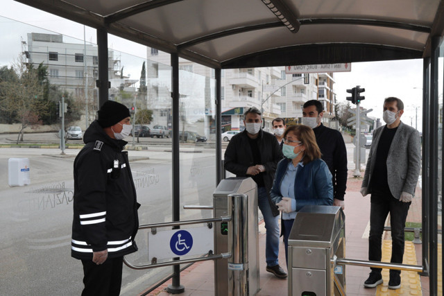 Gaziantep Büyükşehir Belediyesi koronavirüsle her alanda mücadele ediyor - Resim: 4