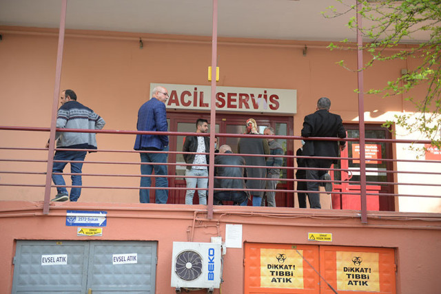 Ölüm raporuna 'bulaşıcı hastalık' yazıldı cenaze defnedilemedi yakınları isyan etti - Resim: 1