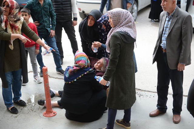 Ölüm raporuna 'bulaşıcı hastalık' yazıldı cenaze defnedilemedi yakınları isyan etti - Resim: 0
