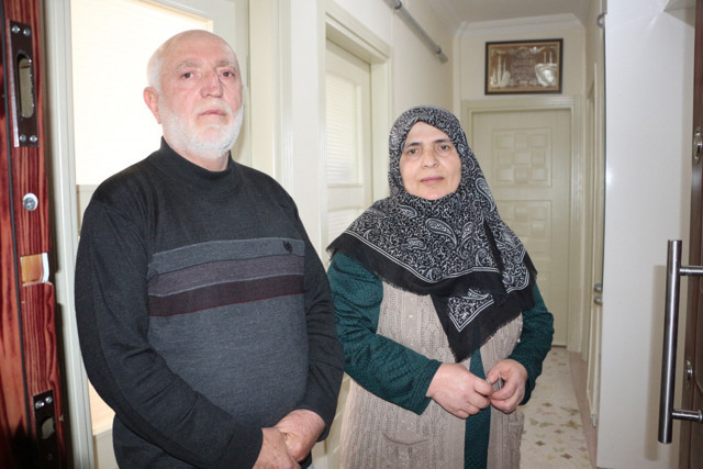 Tokat'ta 34 yıllık evlilik yüzüklerini Milli Dayanışma Kampanyası'na bağışladılar - Resim: 1