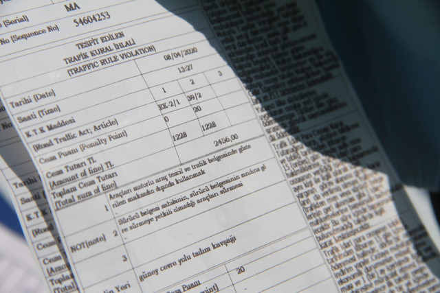 Elazığ'da polis kağıt toplayıcısına koronavirüs cezası kesti vali cezayı affetti - Resim: 2