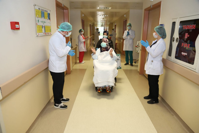 Adıyaman'da yoğun bakım mücadelesinin ardından koronavirüsü yendi - Resim: 1