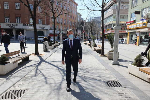 Zeytinburnu 58. Bulvar Caddesi ve İstasyon Meydanı yaya trafiğine kapatıldı - Resim: 0