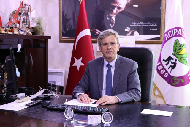 Denizli'de doktor belediye başkanı sokaklarda koronavirüs uyarısı yapıyor - Resim: 1