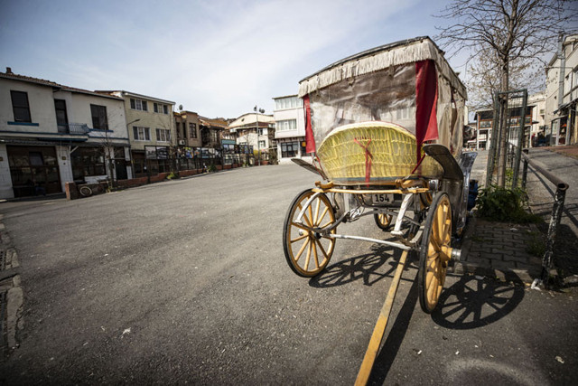 Büyükada koronavirüs tedbirleri sonrası 'ıssız ada'ya döndü - Resim: 0