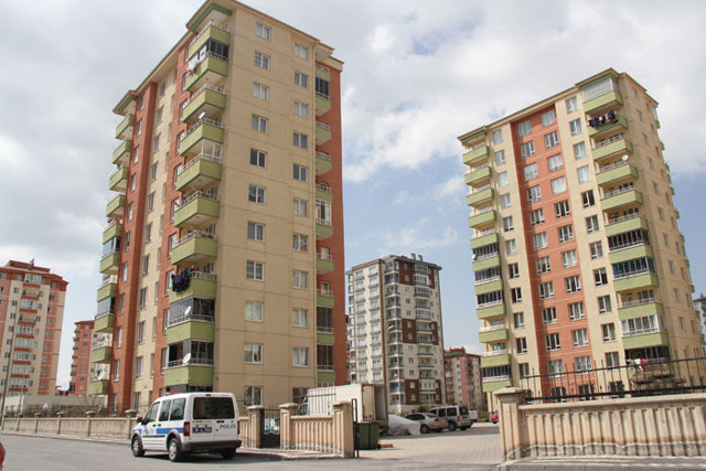 Kayseri'de 63 daireli site Kovid-19 nedeniyle karantinaya alındı - Resim: 0