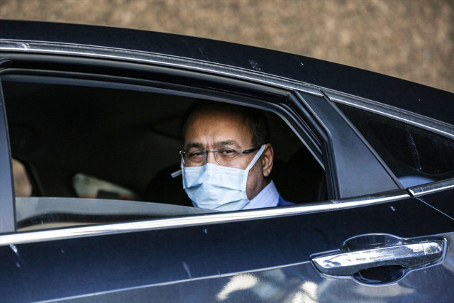 Koronavirüsü yenen Prof. Dr. Bülent Tutluoğlu taburcu edildi - Resim: 0