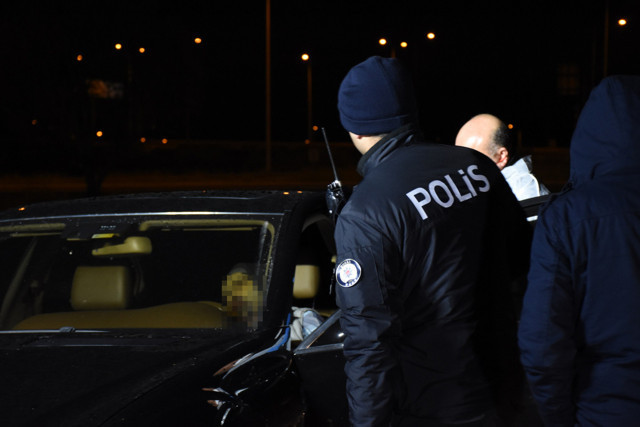 Bursa'da iş insanı otomobilinde başından vurulmuş şekilde ölü bulundu - Resim: 0