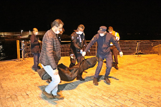 Antalya'da falezlerden düşen genç kadının feci ölümü! Bu fotoğraf sonu oldu! - Resim: 1