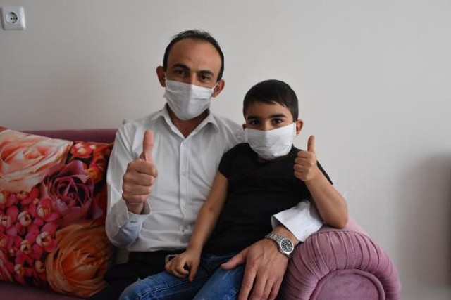 5 yaşındaki oğluyla birlikte koronaya yakalandı! Dünyam başıma yıkıldı - Resim: 1