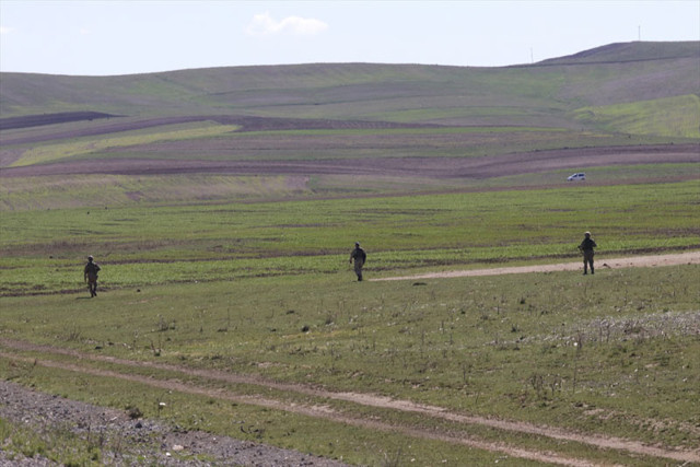 Van'da PKK'lı teröristler Vefa Sosyal Destek ekibine saldırdı: 2 şehit - Resim: 0