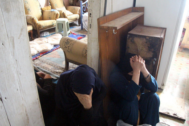 Bolu'da evde ekmek yapıp satan Irak uyruklu 3 kadına para cezası - Resim: 1