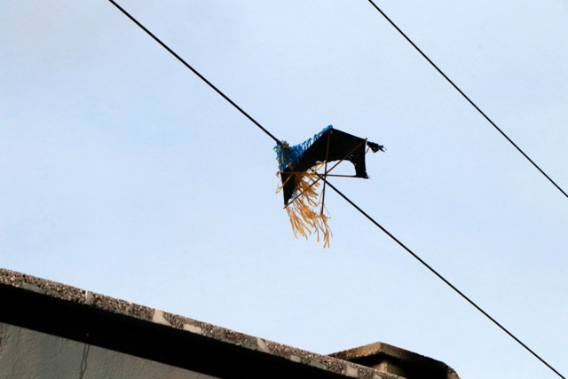 Adana'da uçurtmasını kurtarırken akıma kapılan kız hayatını kaybetti - Resim: 0