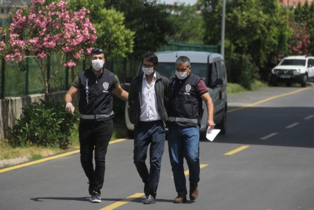 Eşini bıçaklayıp 'Bıçağı koltuğun arkasın koyarak yaslandı ve kendisini bıçakladı' dedi - Resim: 1