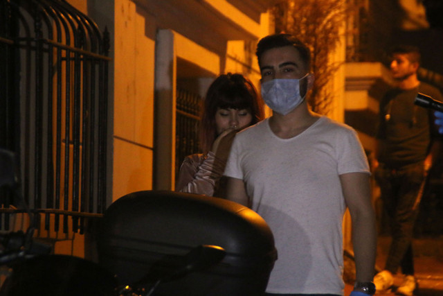 İstanbul'da fuhuş yapmak için gittikleri evde silahlı kavgaya tutuştular - Resim: 1