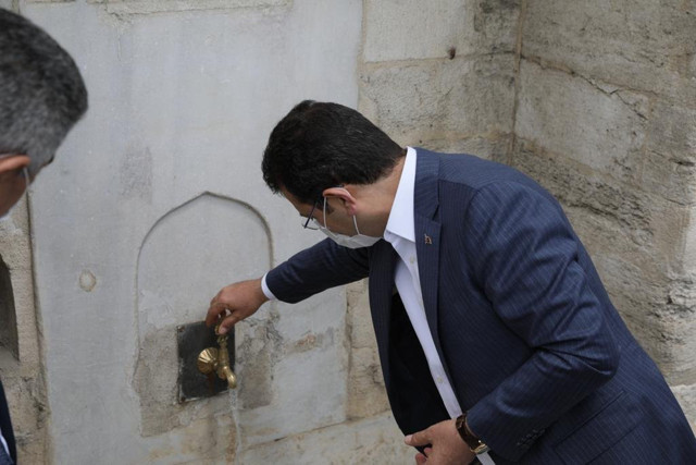 Ekrem İmamoğlu’ndan çeşme açılışı eleştirilerine yanıt bu tarihe saygı - Resim: 1