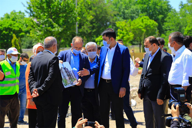 Çevre ve Şehircilik Bakanı Murat Kurum Elazığ'da açıkladı 1 yıl içerisinde teslim edilecek - Resim: 2